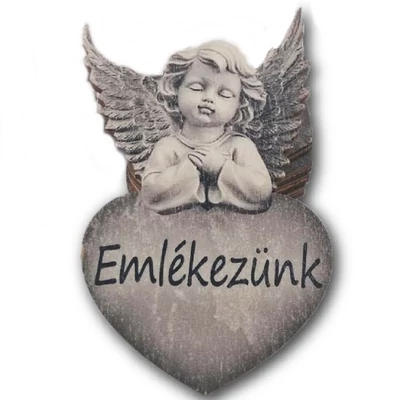 Fa táblácska "Emlékezünk" feliratos, angyal szívecskén kőhatású