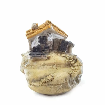 Hegyi házikó  Hegyi házikó