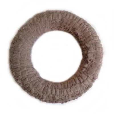 Kötött prémes koszorú 26 cm - Barna Kötött prémes koszorú 26 cm - Barna