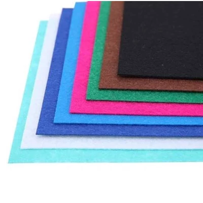 Filc anyag  20x30cm színenként Filc anyag  20x30cm színenként