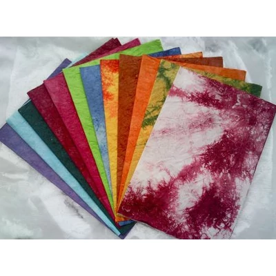 Batikolt merített papír