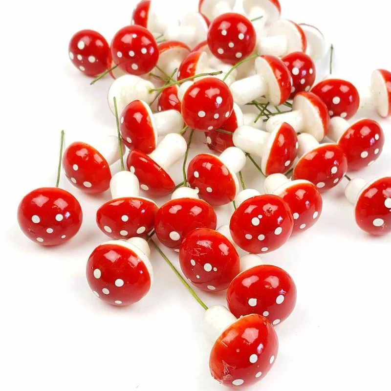 Piros kalapos gomba 3,5cm, 1db