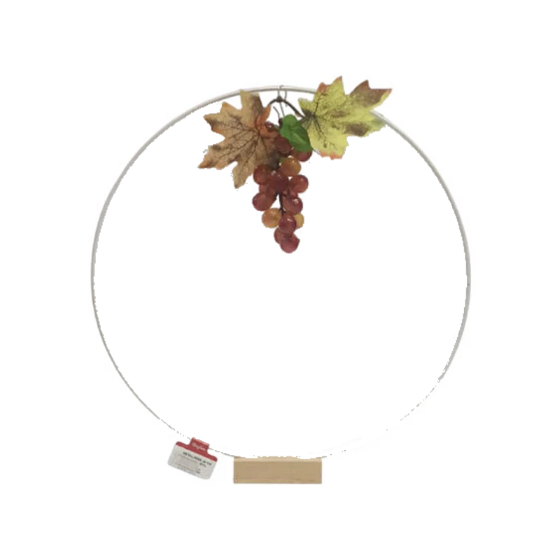 Fém karika tartó fából