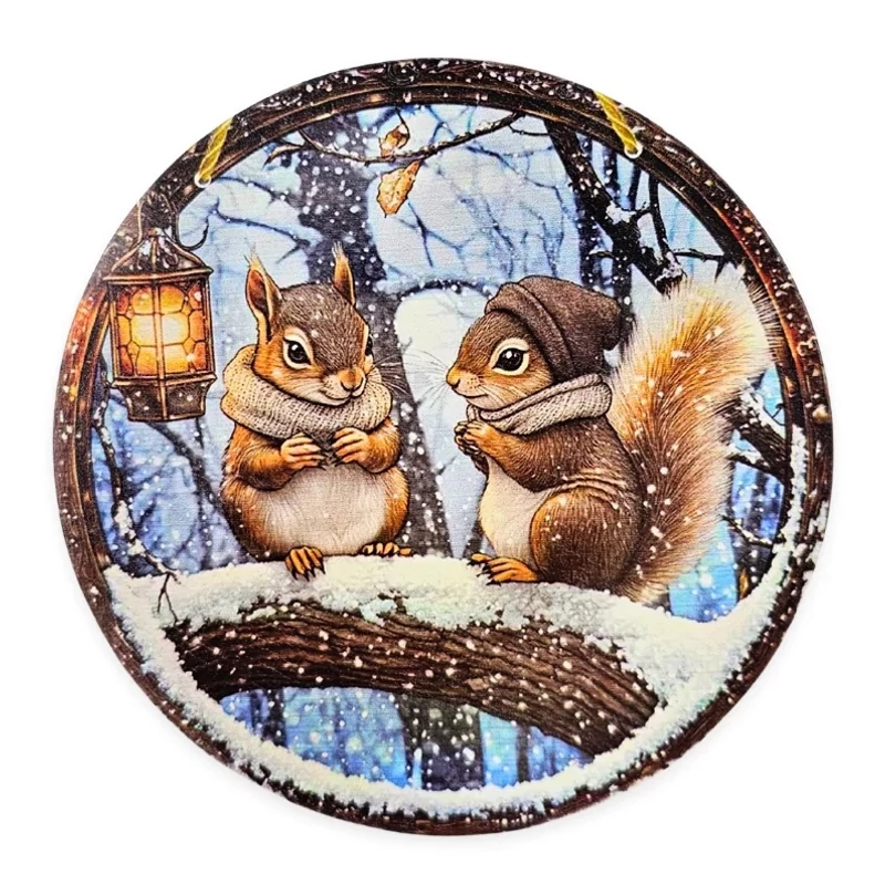 Nyomtatott fa tábla koszorú közép - Mókusok havas faágon 11,8cm